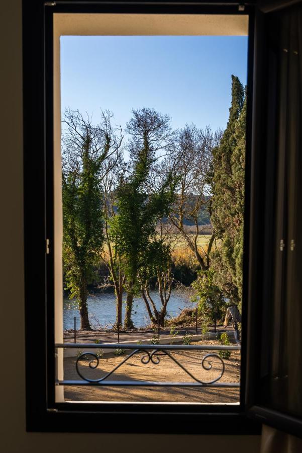 Domaine De Merins, 10 Couchages Avec Piscine, Face A La Riviere, A 4Km De La Plage Fleury  Exterior foto